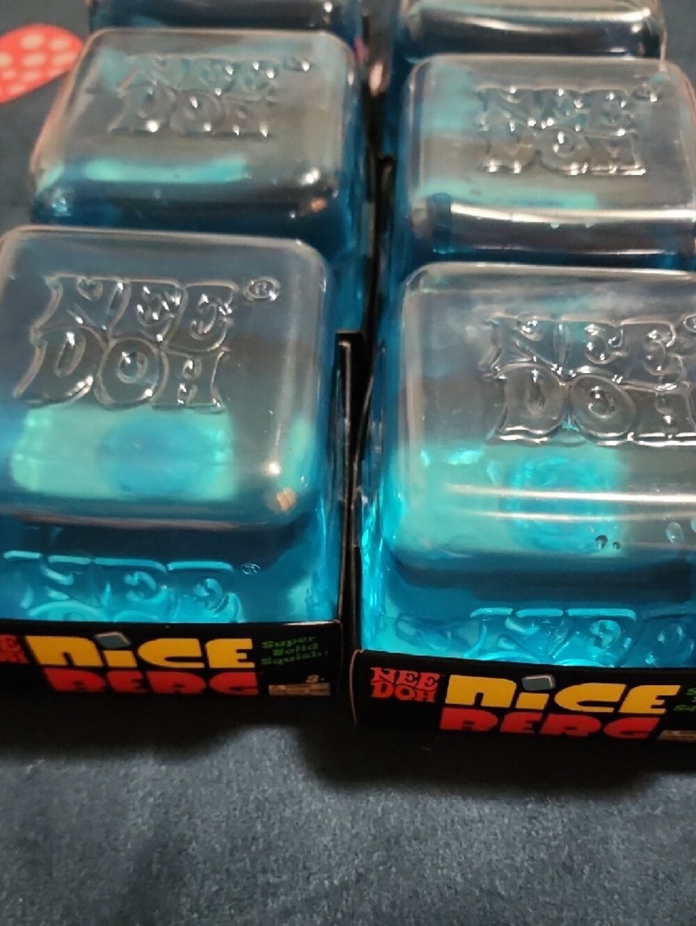 Niceberg Super Solid Squish Toy - Blue - Needoh - Picture 6 of 6